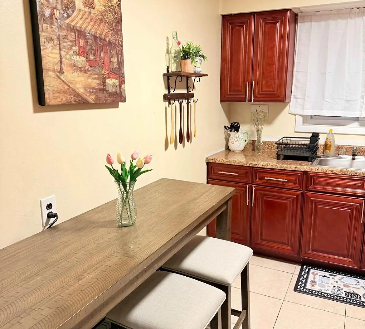 Near Metlife Stadium & Free Parking Clifton Apartment
