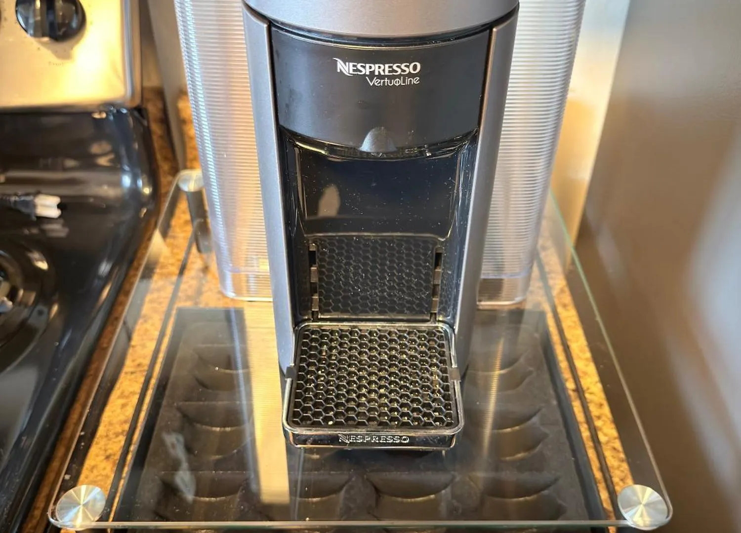 Near Metlife Stadium & Free Parking Clifton